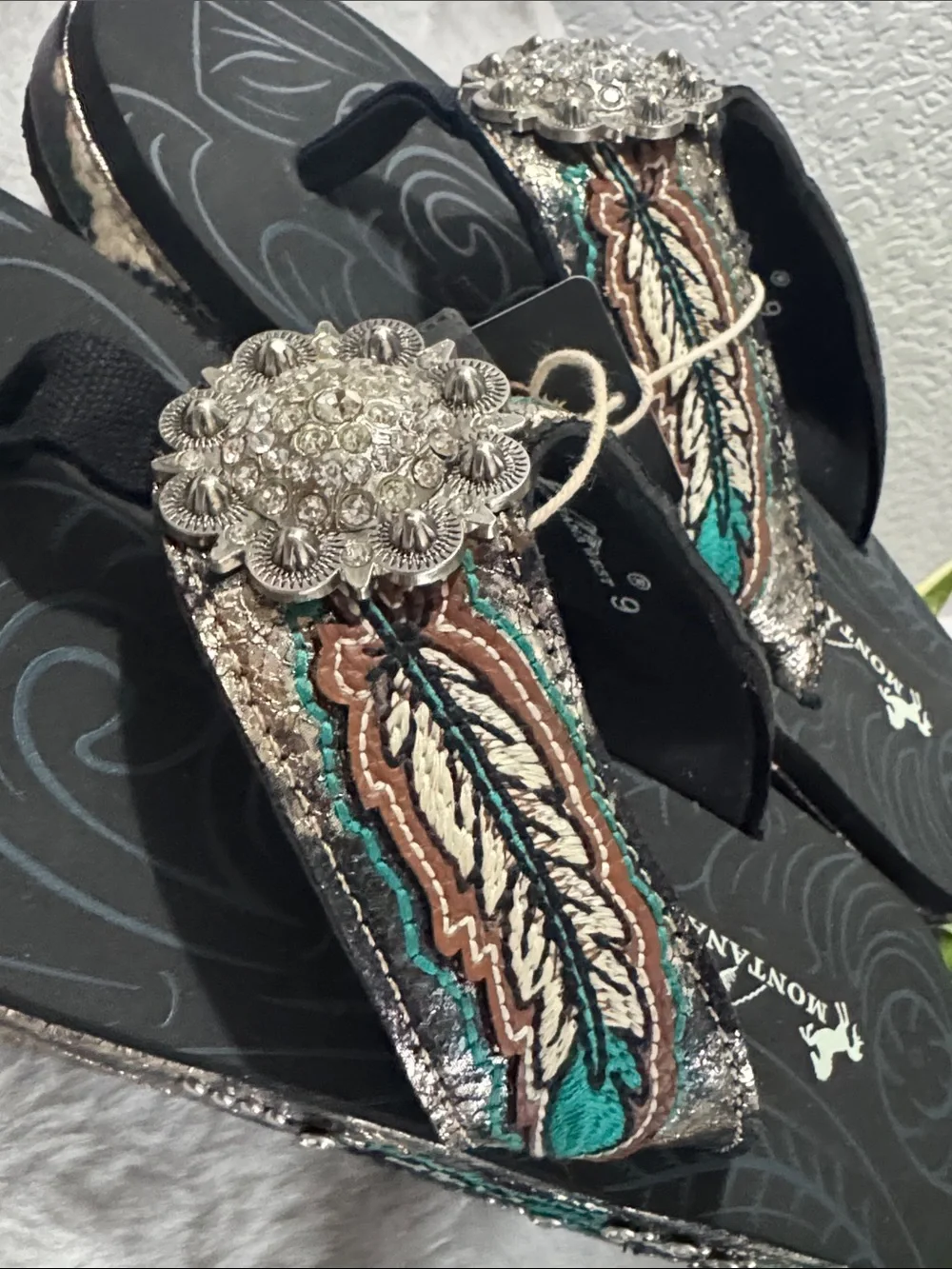 Montana West Black Embroidered Wedge Sandals & Rhinestone Center-New! Women's 9